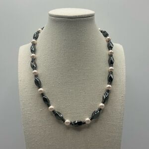 Vintage Hematite Black Twist Beaded Necklace Faux Pearl 18 Inches Magnetic